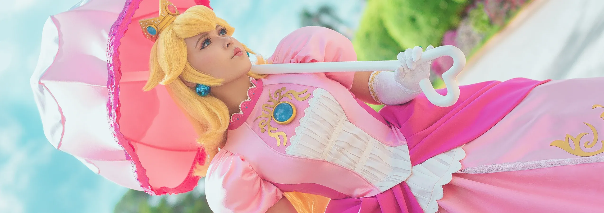Layze Michelle — cosplay Princess Peach (Super Mario)